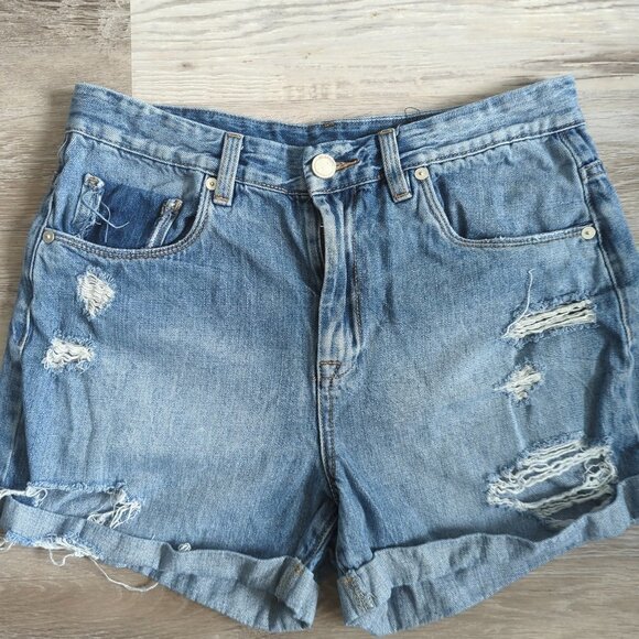 Blank NYC High-Rise Distressed Denim Shorts - Picture 4 of 5